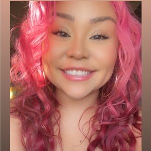 Meet your Posher, Lily